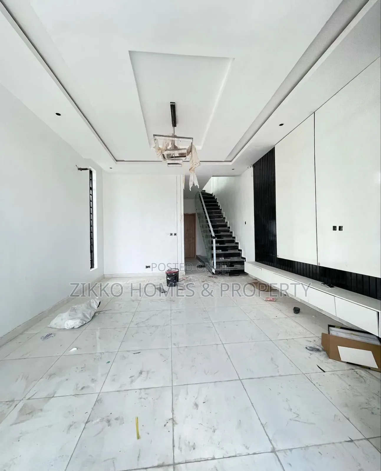 4bdrm Duplex in Ikota for sale in Ikota