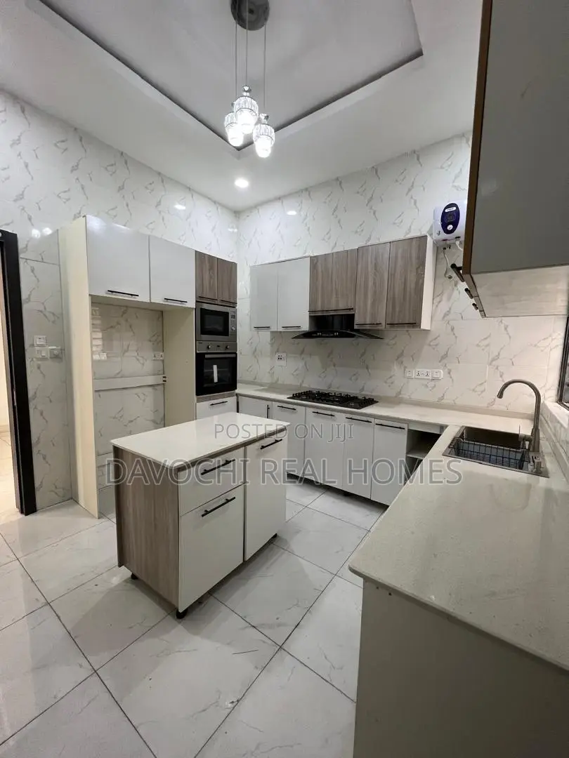 Furnished 4bdrm Duplex in Orchid Road, Lekki Phase 1 for rent in Lekki Phase 1