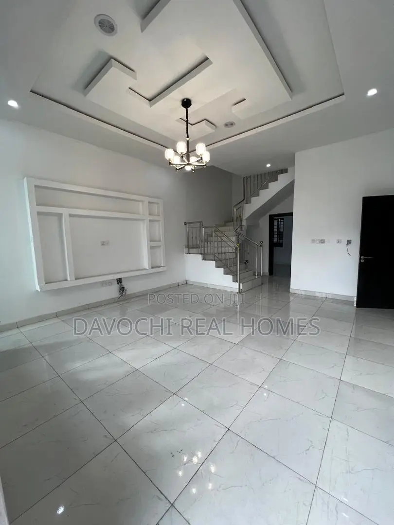 Furnished 4bdrm Duplex in Orchid Road, Lekki Phase 1 for rent in Lekki Phase 1