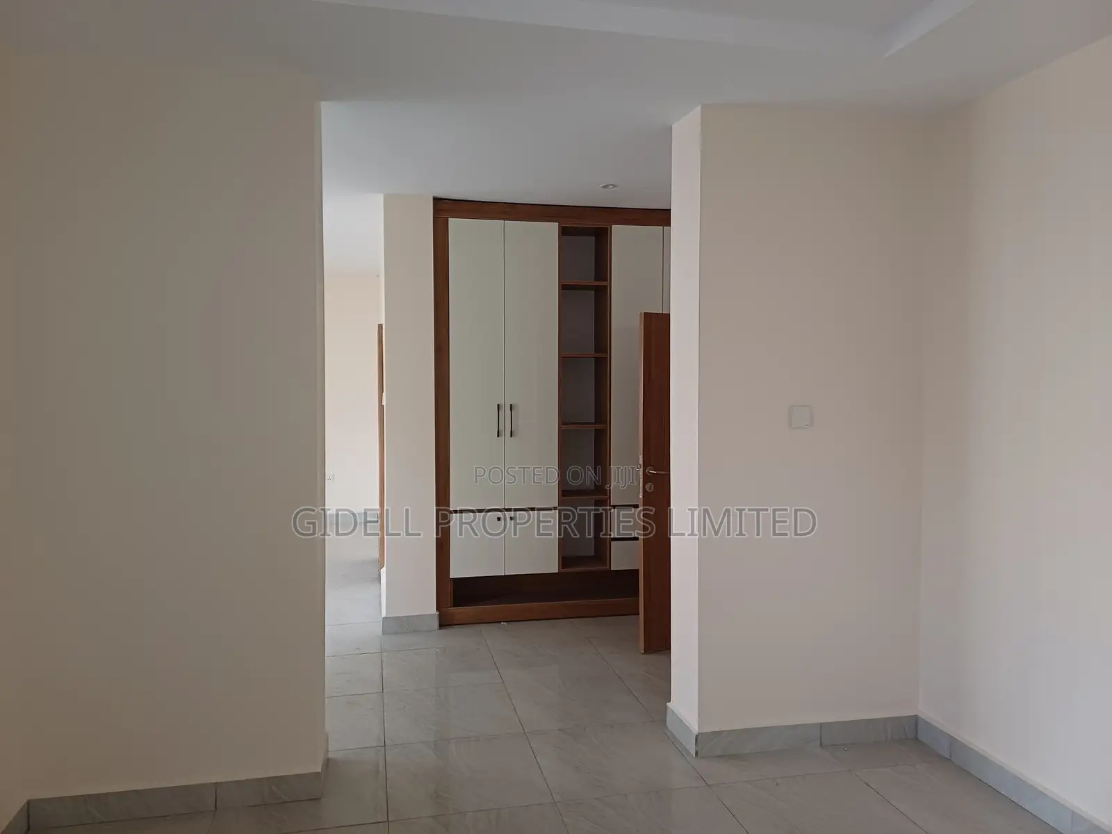 5bdrm Townhouse / Terrace in Wuye for rent in Wuye