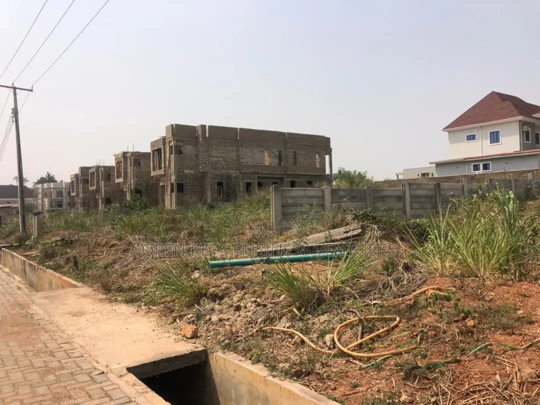 1000sqm of Land in Basorun
