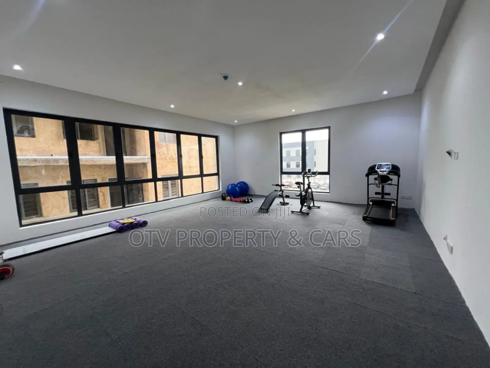 Furnished 2bdrm Apartment in Main Lekki Phase 1 for sale in Lekki Phase 1