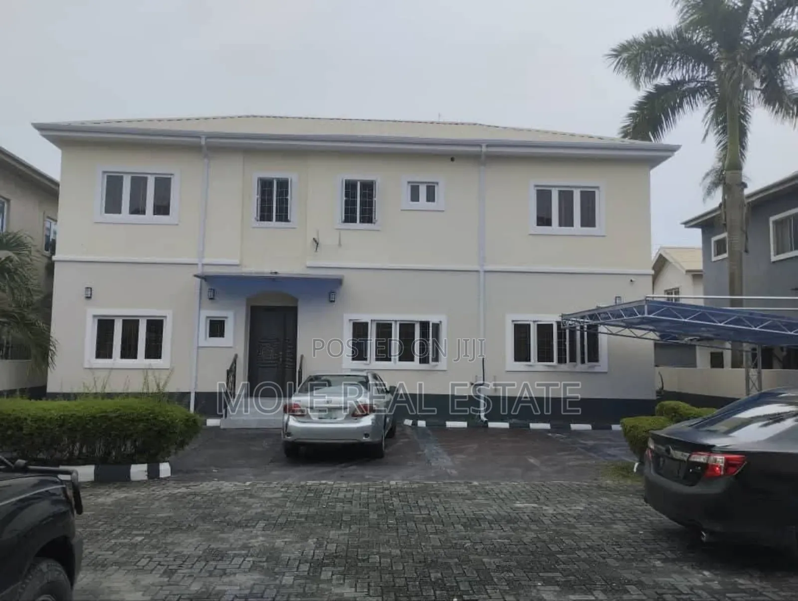 6bdrm Duplex in Estate, Akute Ajuwon for sale in Akute Ajuwon