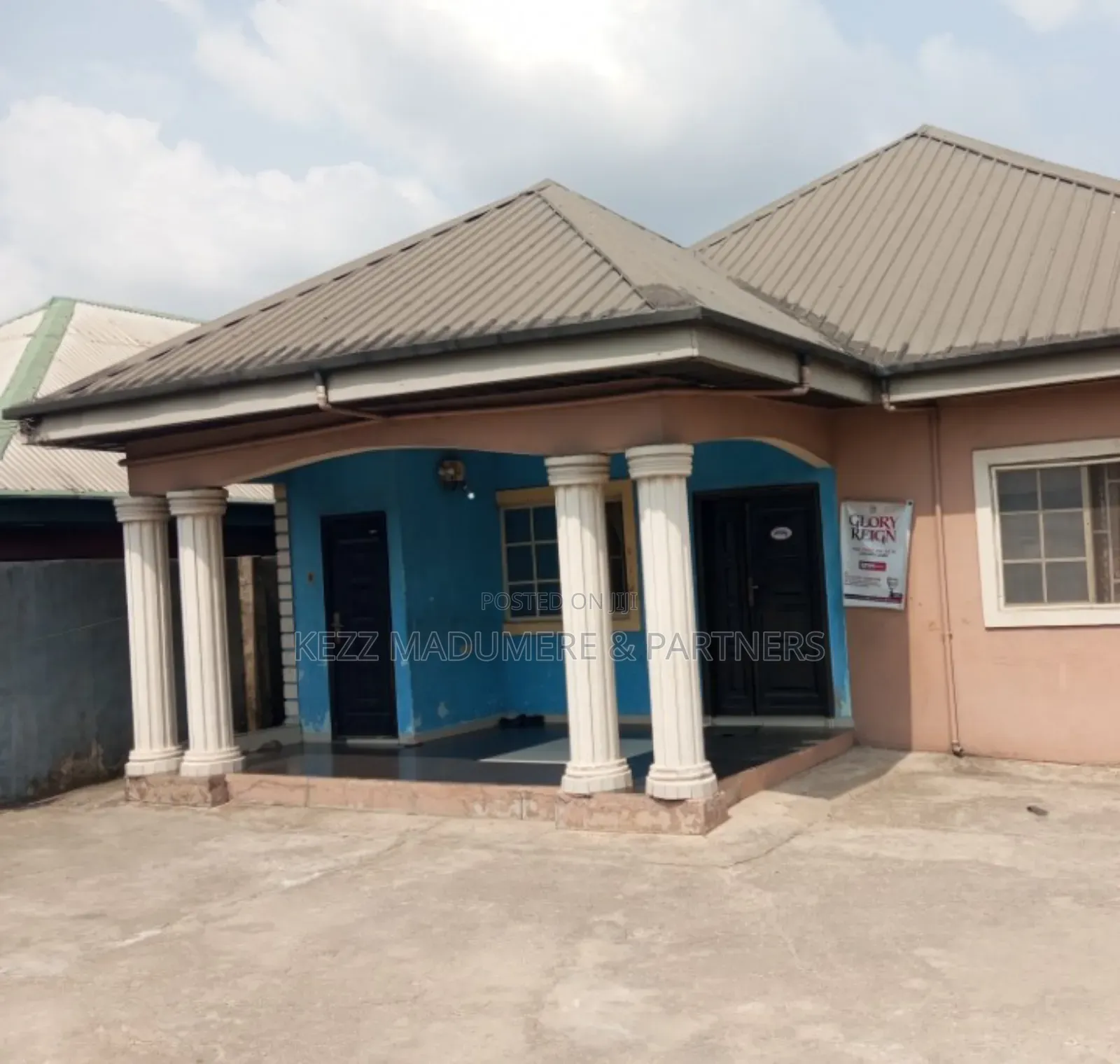 3bdrm Bungalow in Off Road 1, Freedom, Port-Harcourt for sale in Port-Harcourt