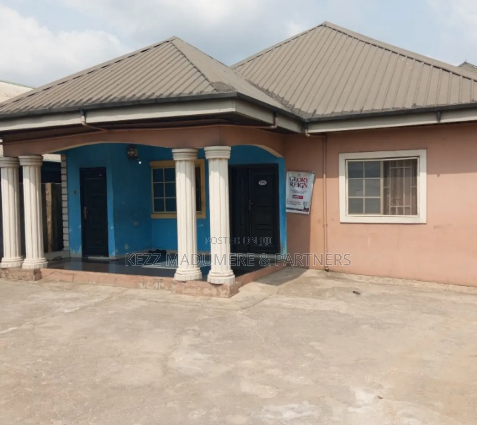 3bdrm Bungalow in Off Road 1, Freedom, Port-Harcourt for sale in Port-Harcourt