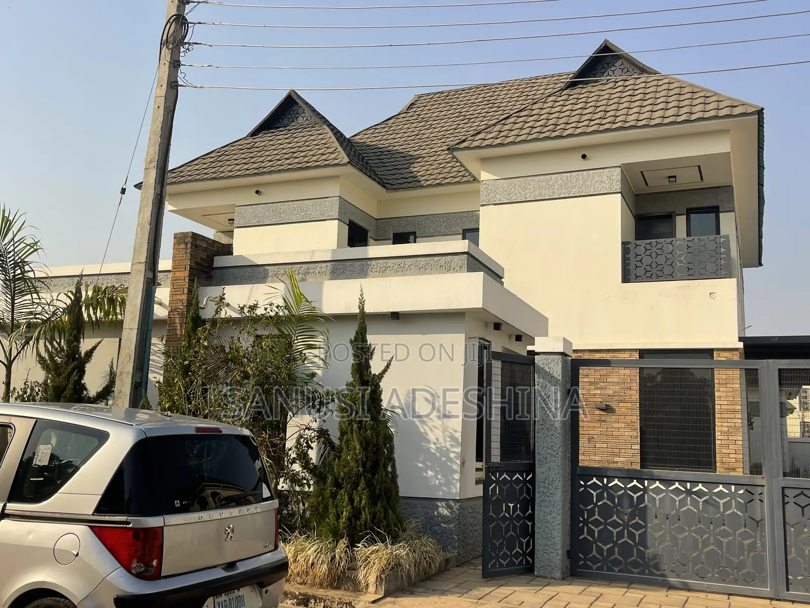 4bdrm Duplex in Life Camp Abuja for sale in Life Camp