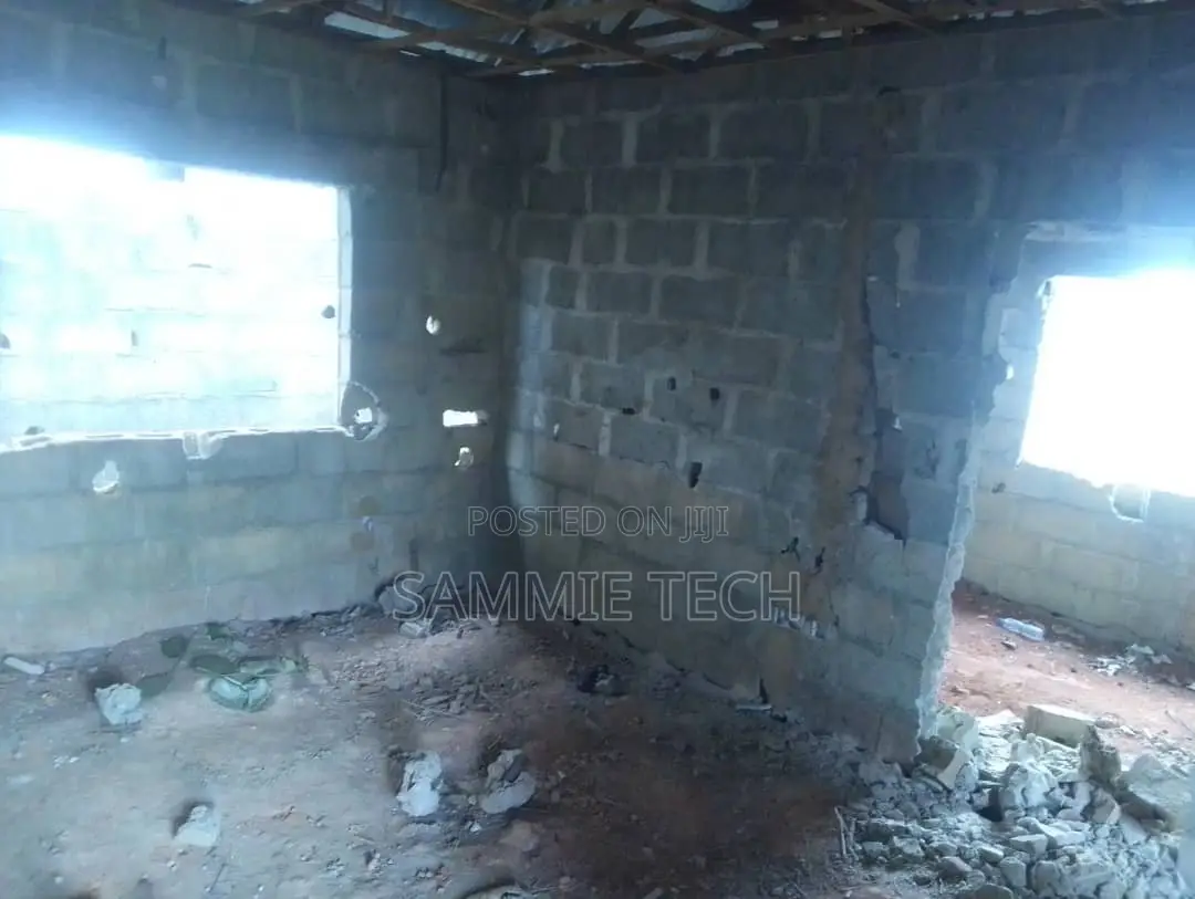 6bdrm Apartment in Ikorodu for sale in Ikorodu