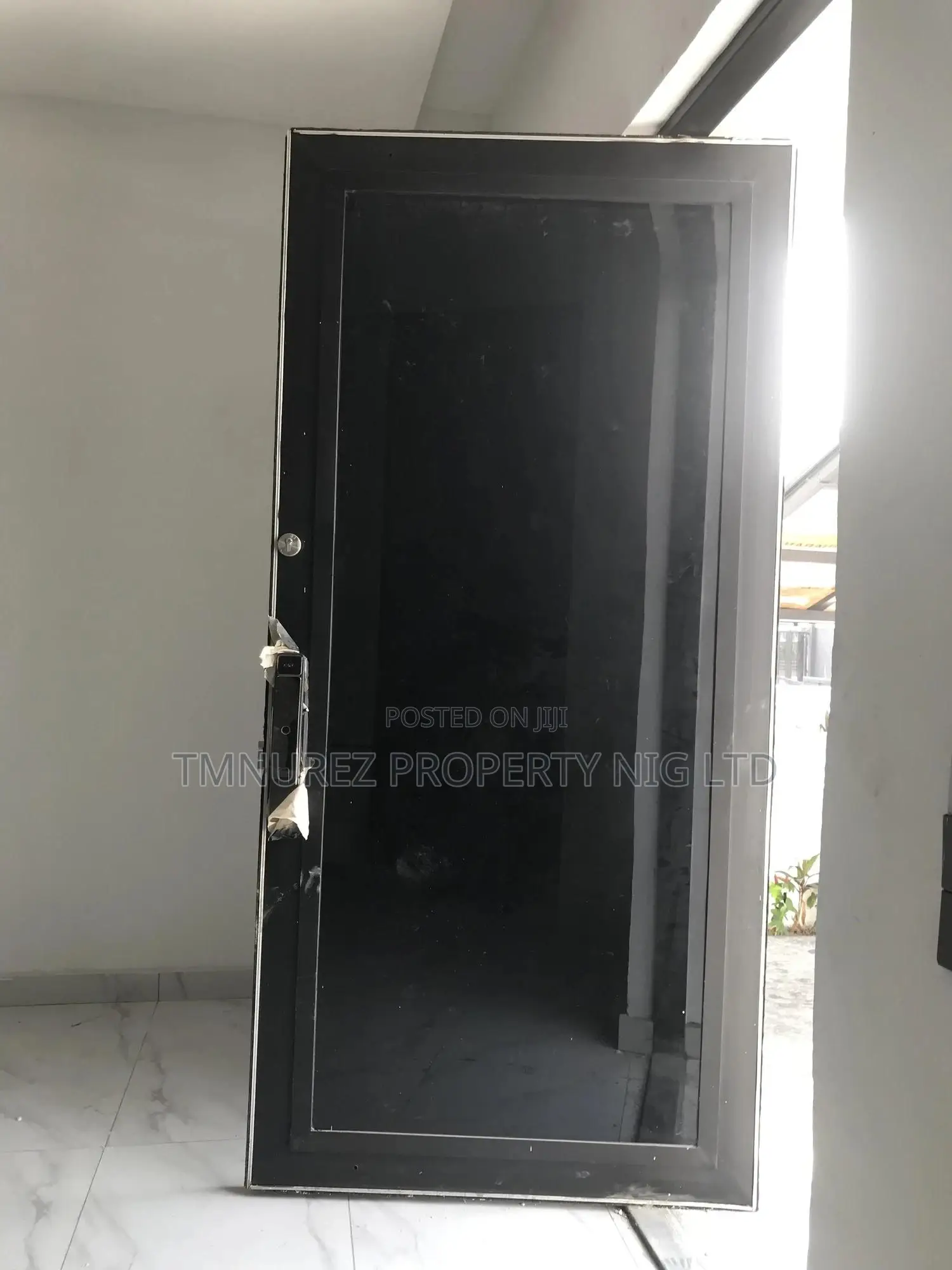4bdrm Duplex in Orchild, Chevron for sale in Chevron