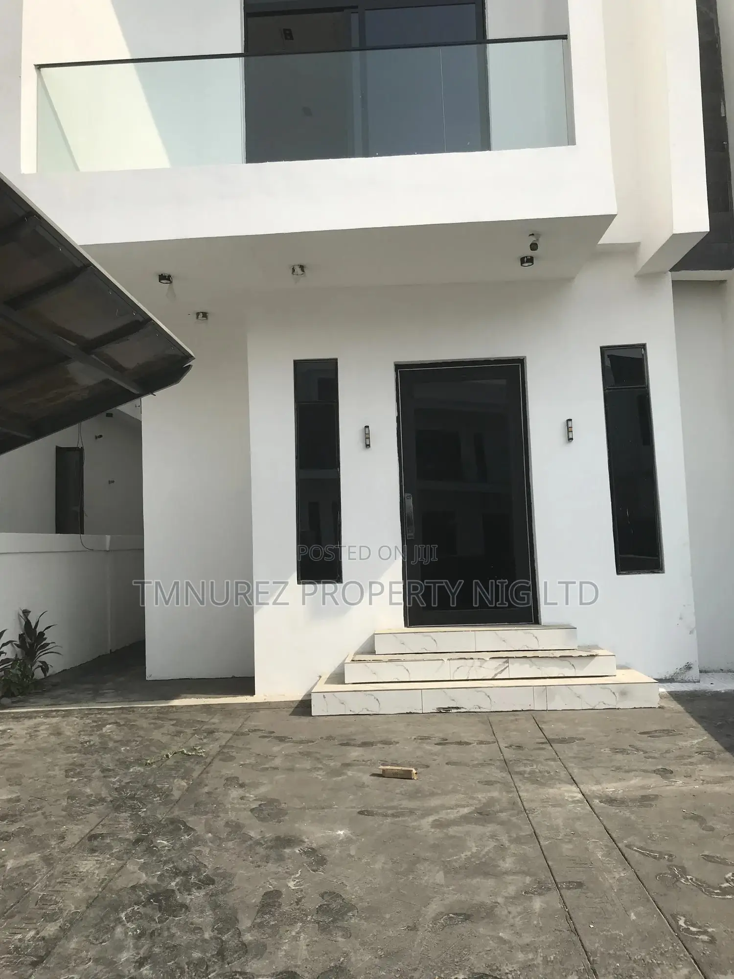 4bdrm Duplex in Orchild, Chevron for sale in Chevron