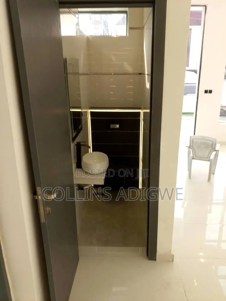 5bdrm Duplex in Osapa Lekki Phase 1 for sale in Osapa london