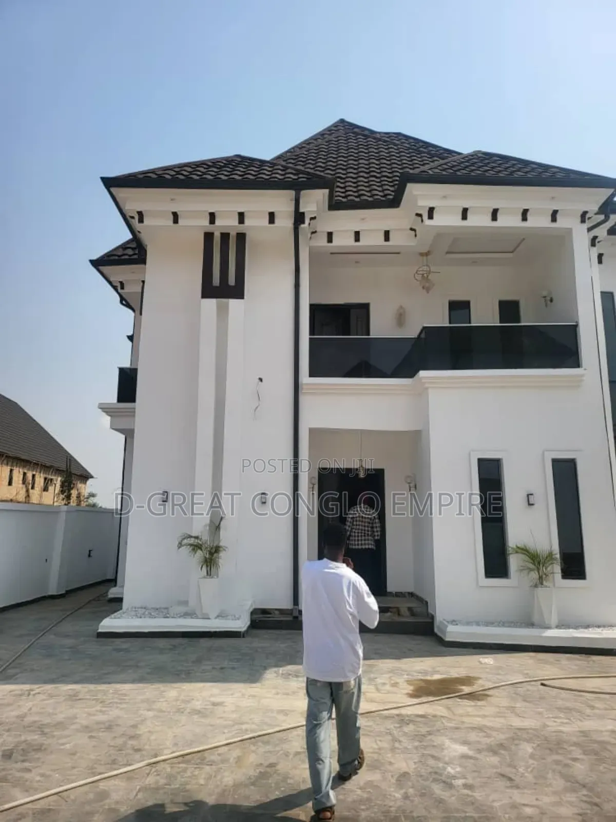 4bdrm Duplex in Ibusa Rd, Oshimili South for sale in Oshimili South
