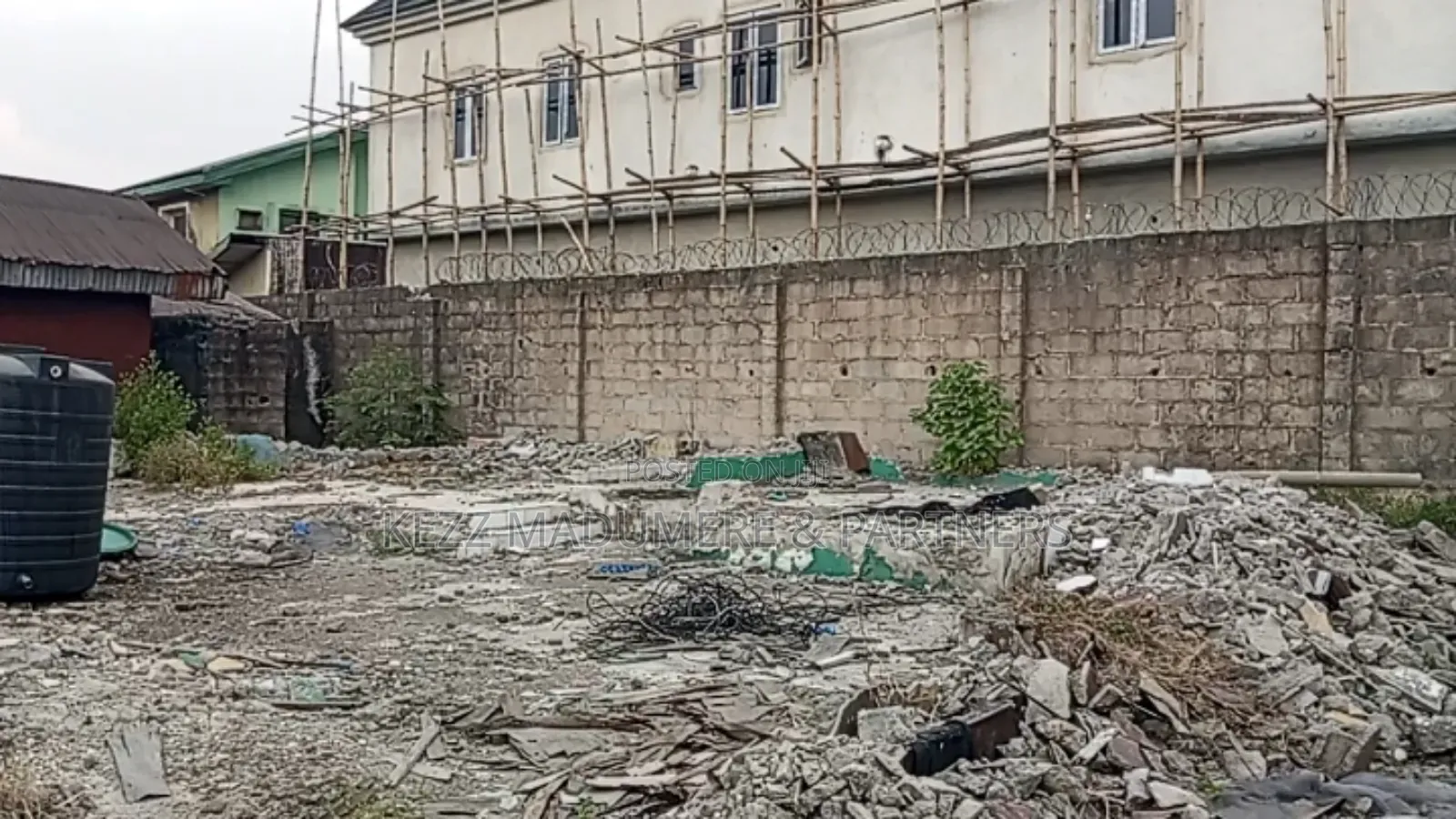 For Sale : Almost 1 Plot, Back of Salvation Ministries , Gra in Port-Harcourt