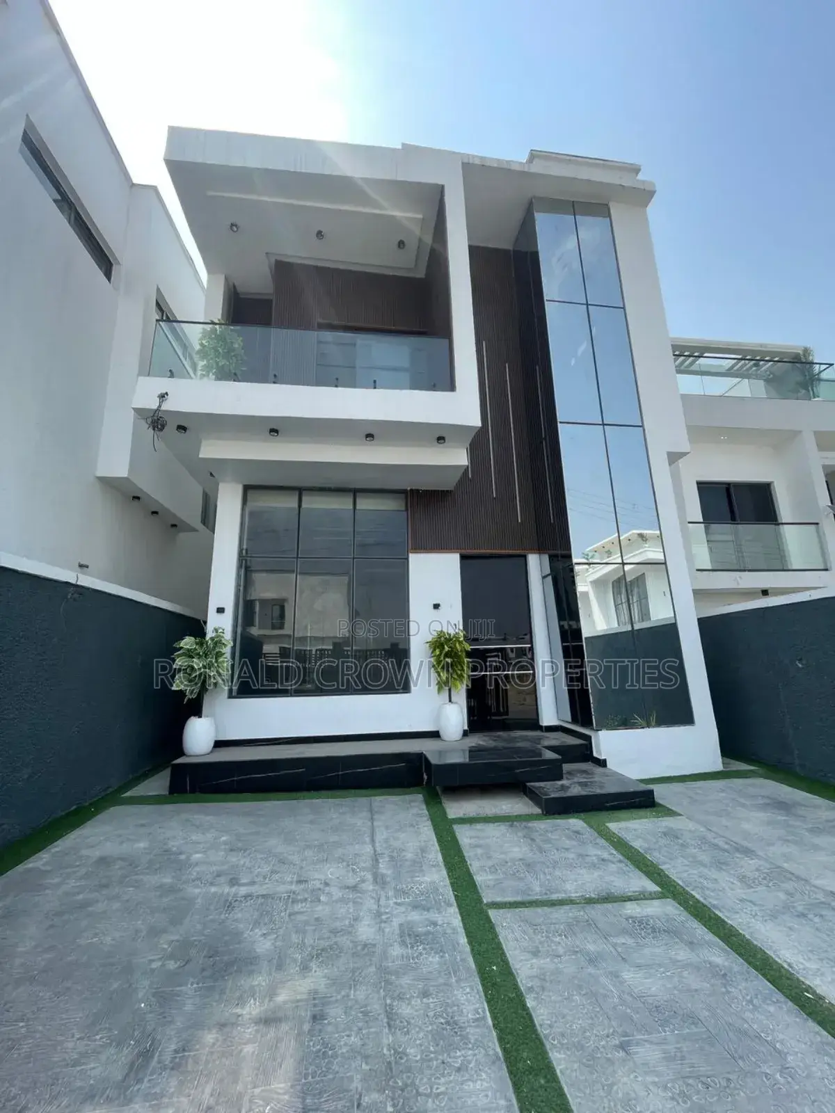 5bdrm Duplex in Ado / Ajah for sale in Ado / Ajah