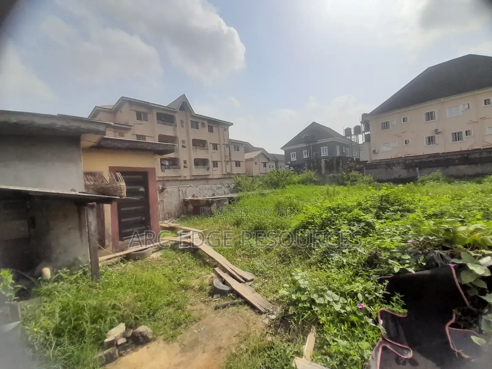 Full Plot in an Estate in Ago Palace