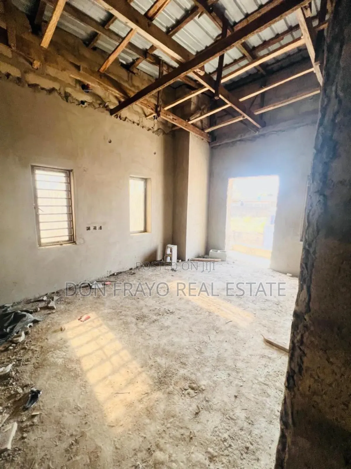 5bdrm Duplex in Afiniyanu, Eleyele for sale in Eleyele