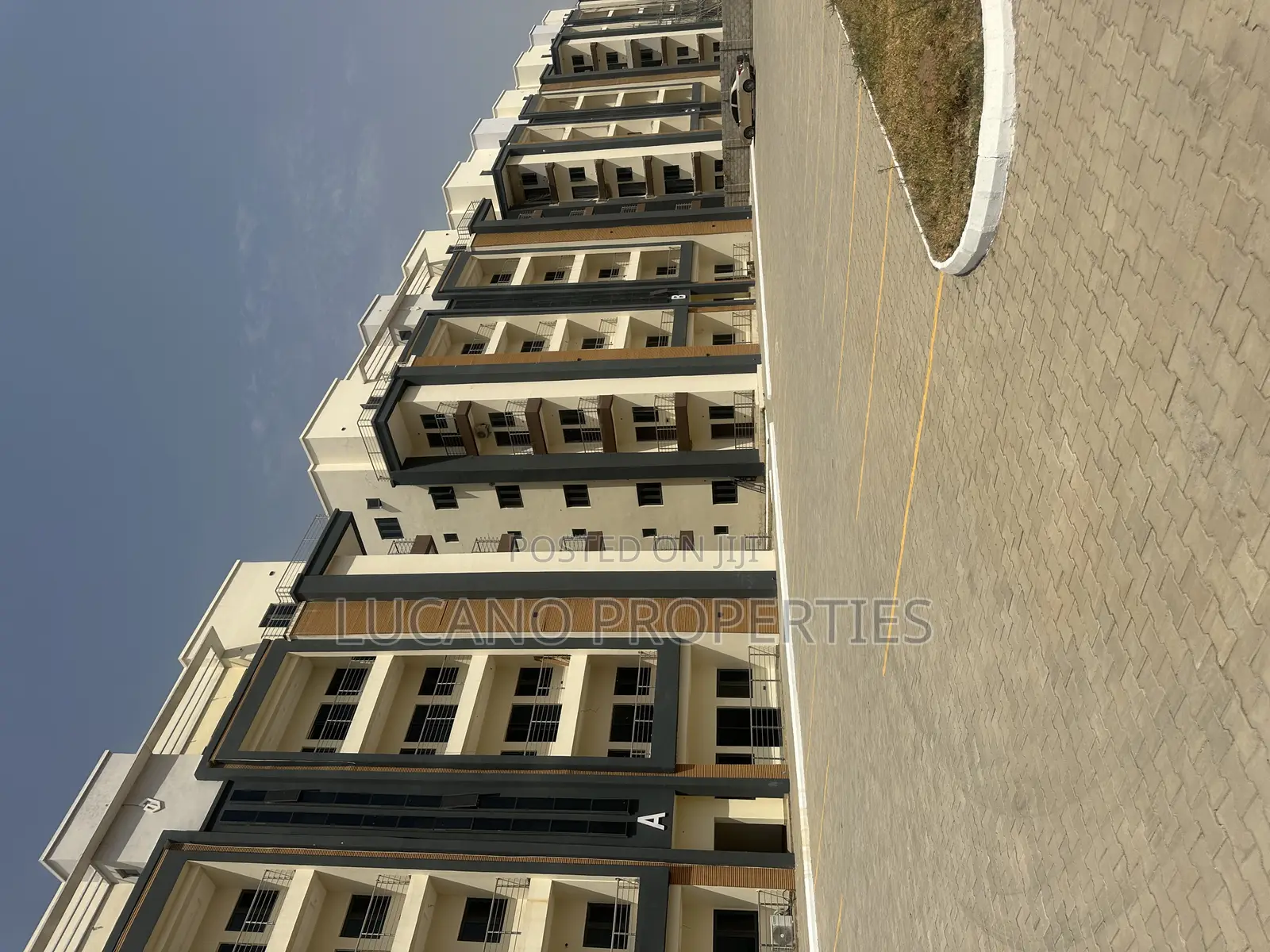 3bdrm Block of Flats in River Park Estate, Lugbe District for sale in Lugbe District