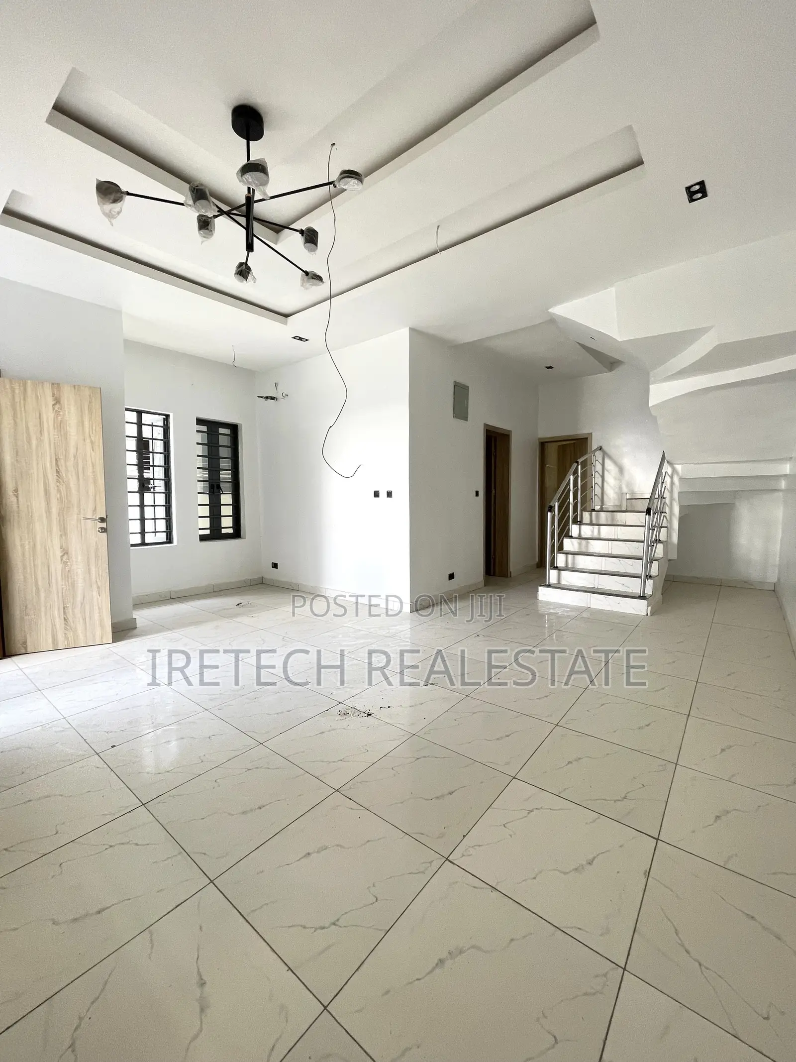 4bdrm Duplex in Orchid Road Lekki for sale in Lekki