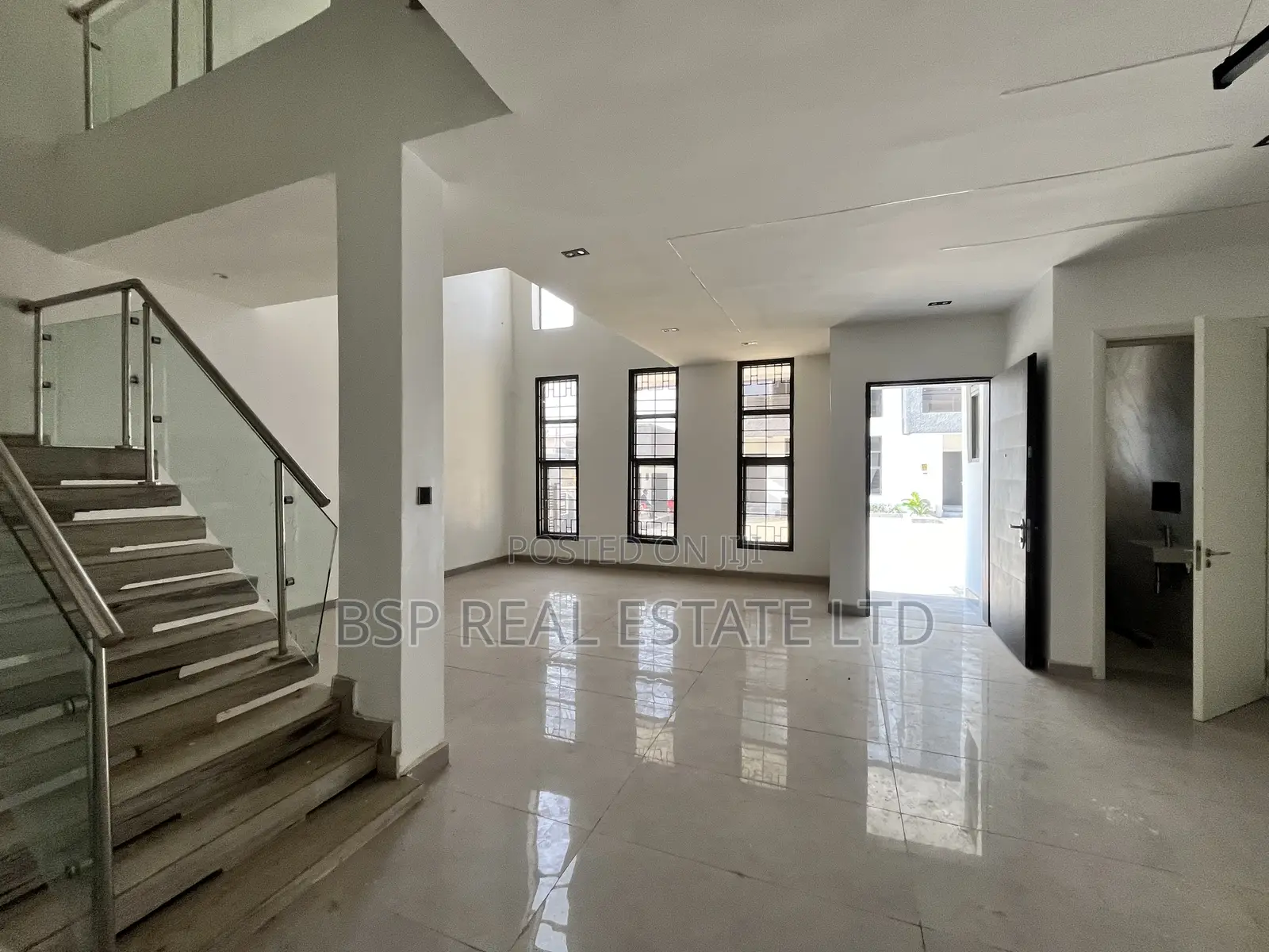 4bdrm Townhouse/Terrace in Jahi for sale in Jahi