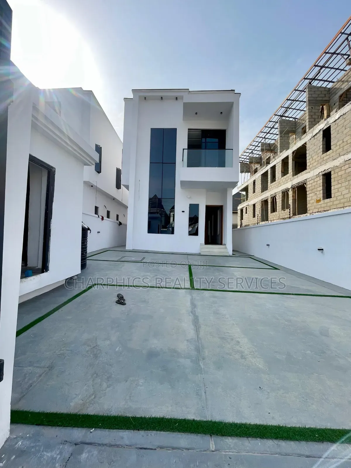 5bdrm Duplex in Osapa london for sale in Osapa london