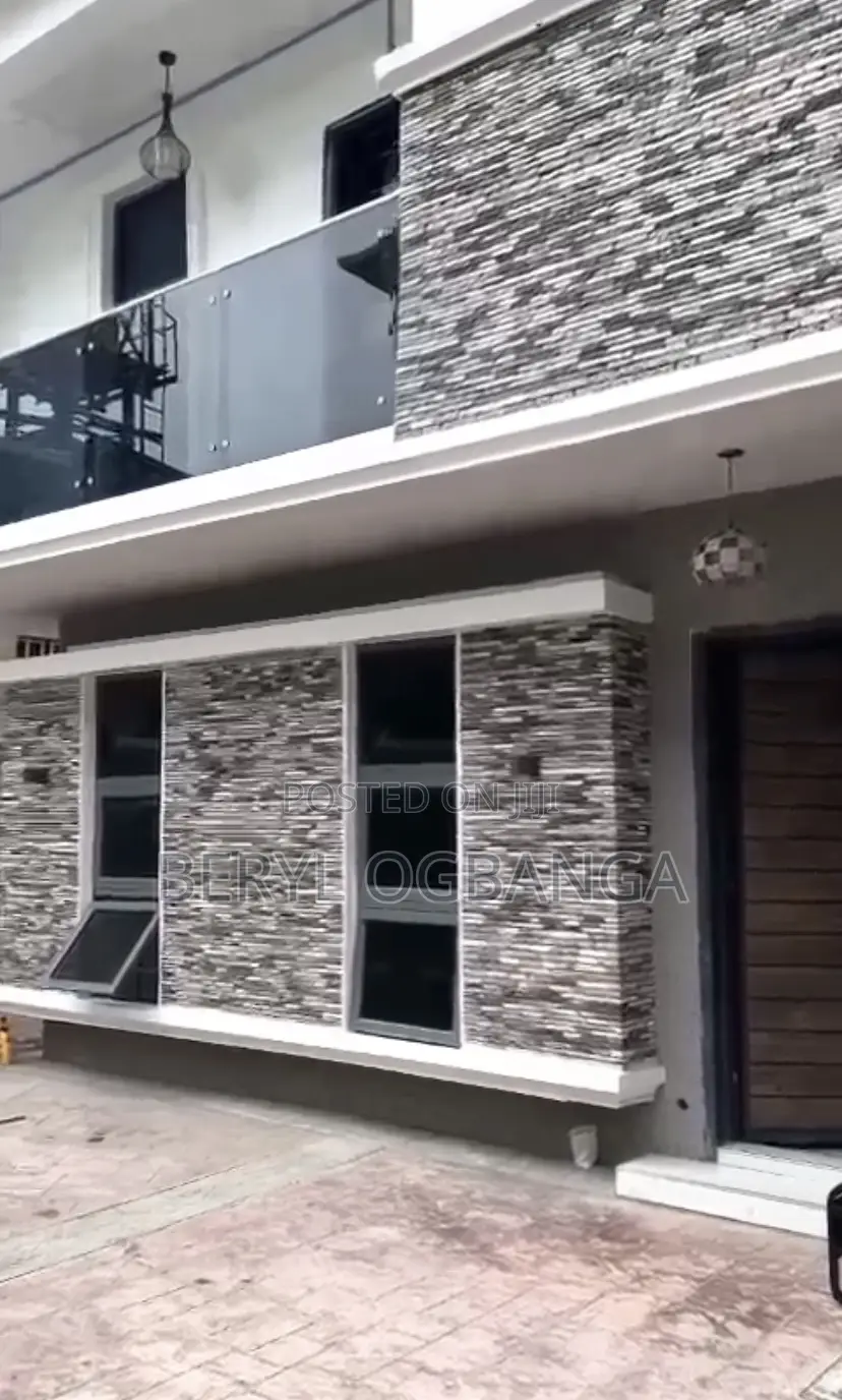 Furnished 4bdrm Apartment in Ikate for rent in Ikate