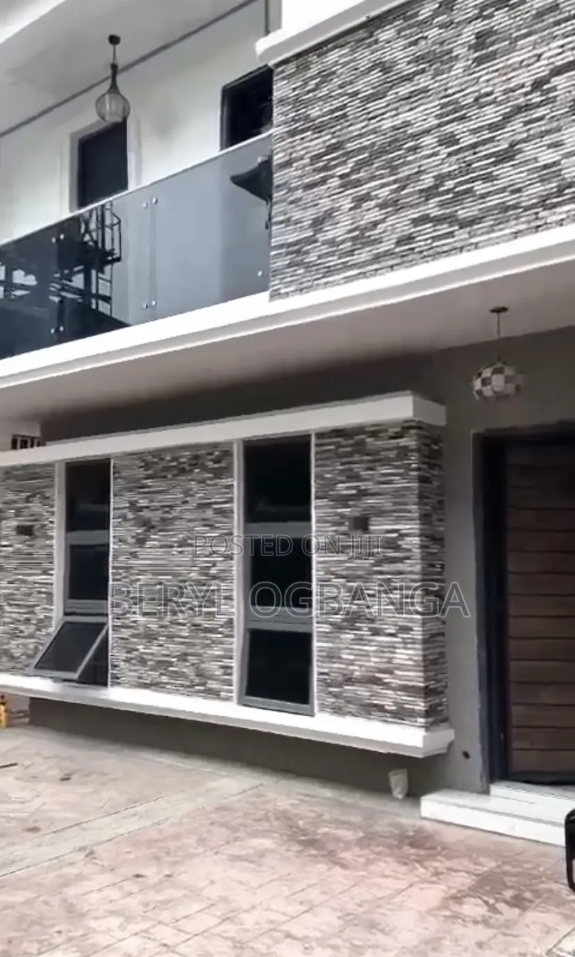 Furnished 4bdrm Apartment in Ikate for rent in Ikate