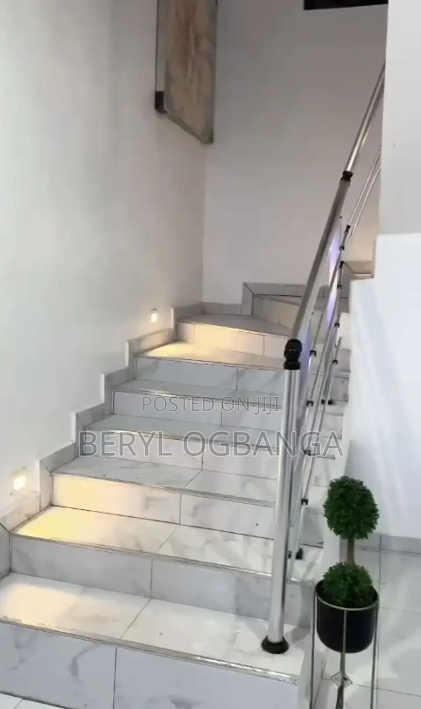Furnished 4bdrm Apartment in Ikate for rent in Ikate