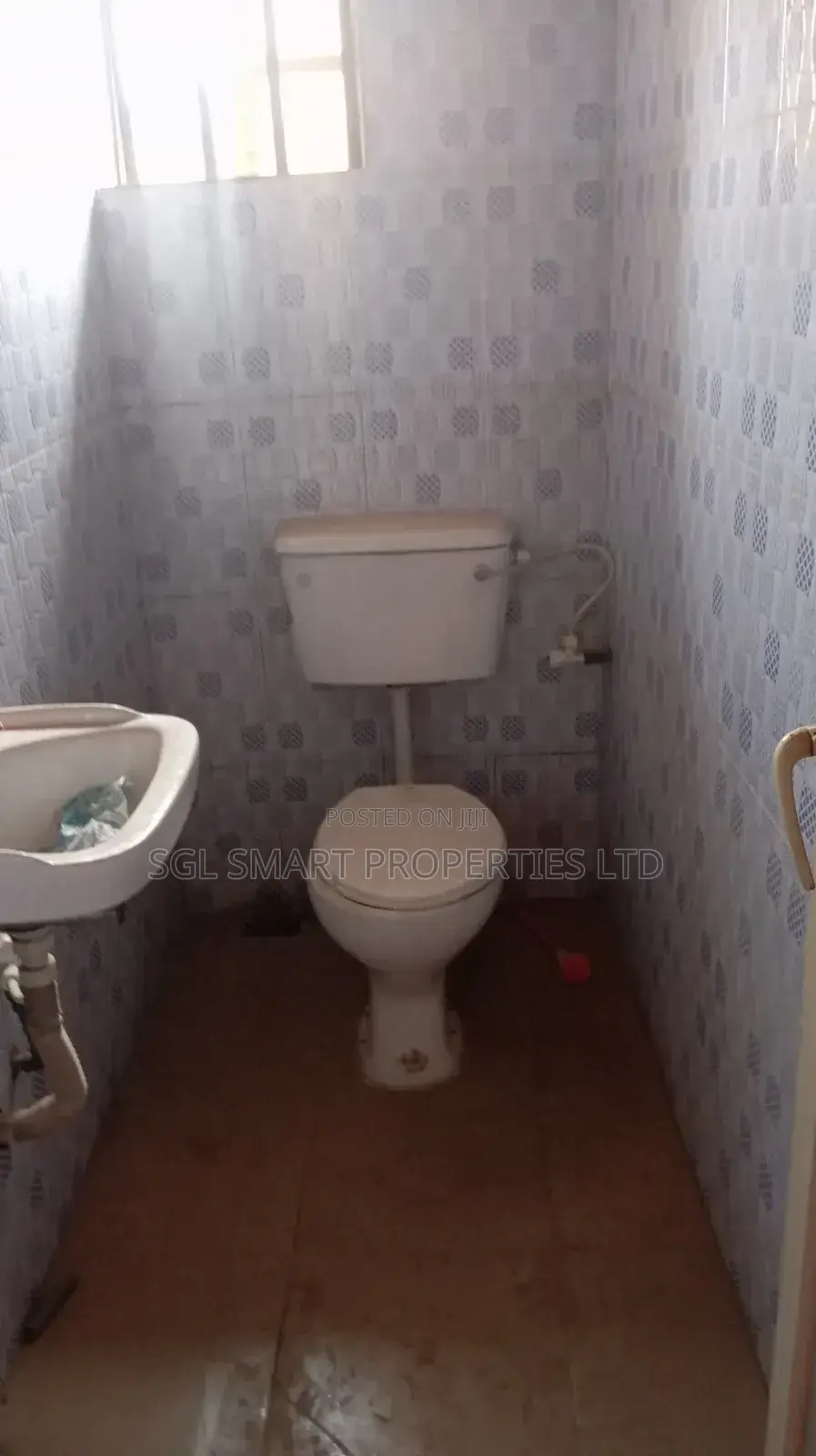 3bdrm Apartment in Ziks Avenue Awka for rent in Awka