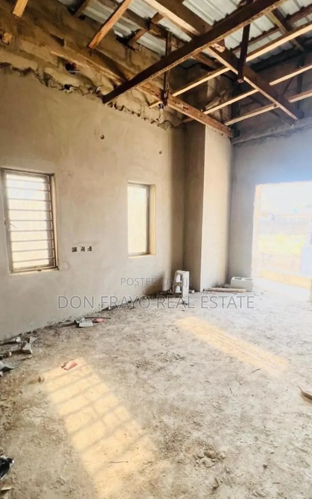 5bdrm Duplex In Eleyele Estate For Sale in Eleyele