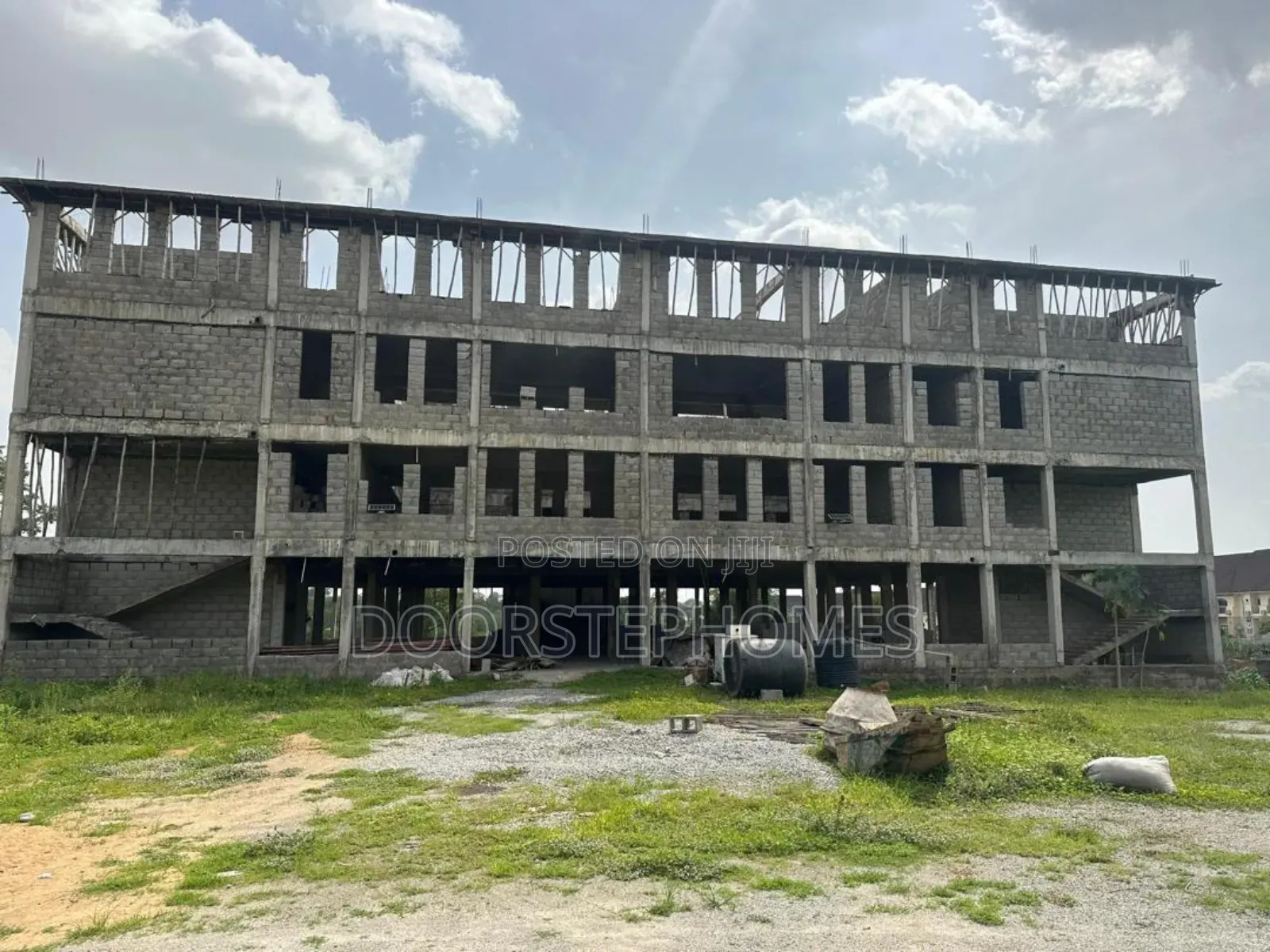 School Structure on a Land Size of 1.16 Hectares for Sale in Sabon Lugbe