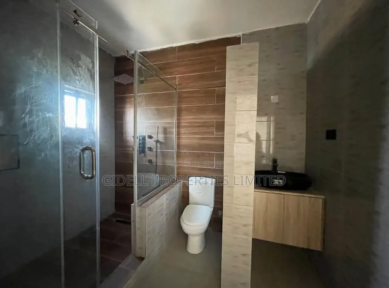 4bdrm Townhouse/Terrace in Guzape District for sale in Guzape District
