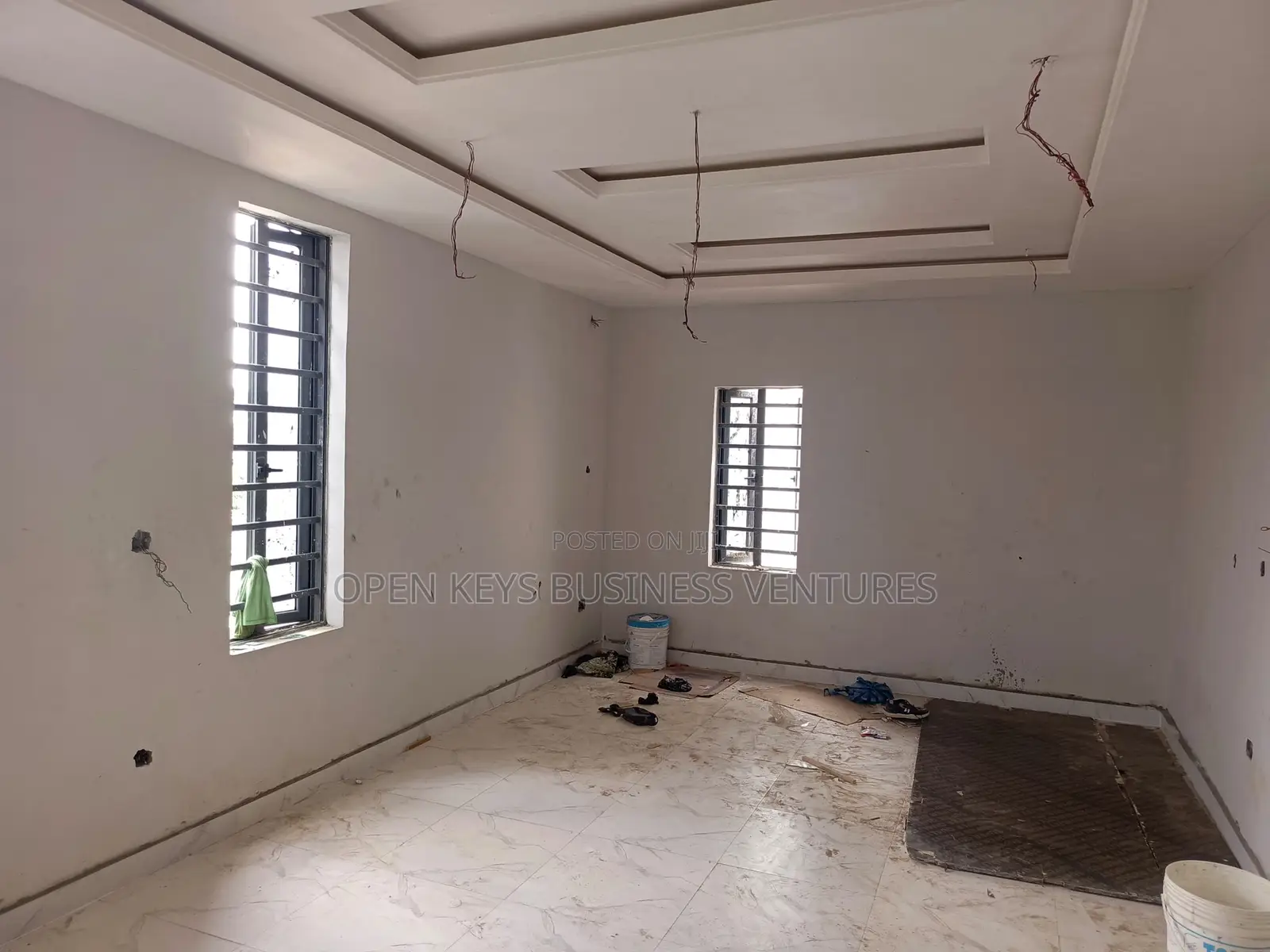 5bdrm Duplex in New Bodija for sale in Bodija