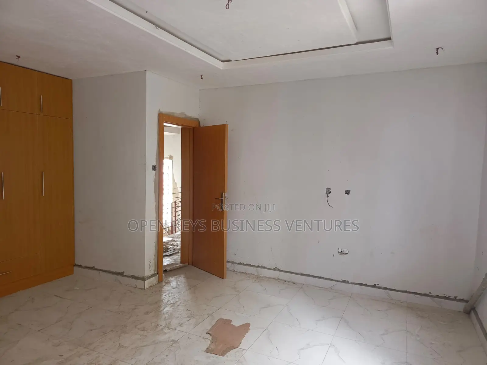 5bdrm Duplex in New Bodija for sale in Bodija