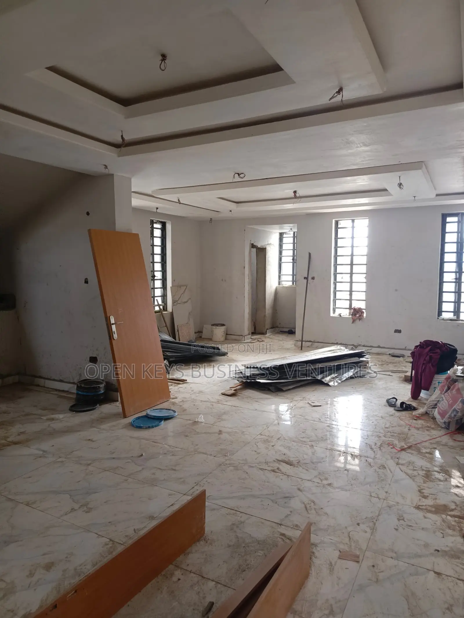 5bdrm Duplex in New Bodija for sale in Bodija