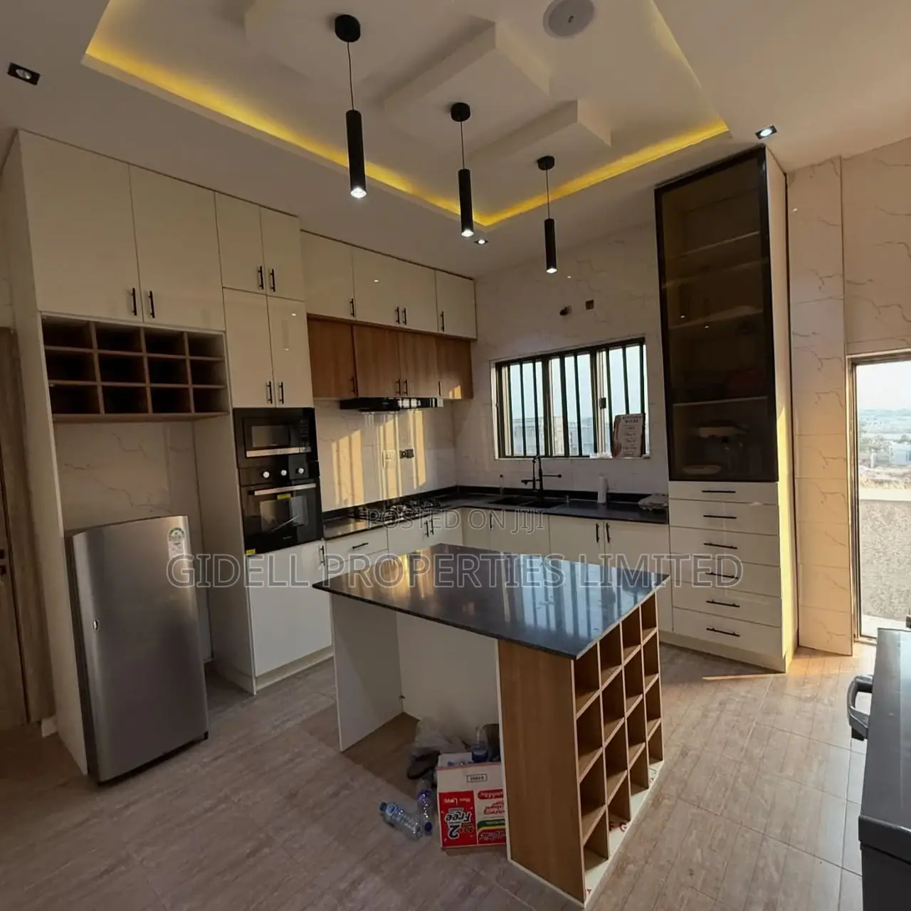 5bdrm Duplex in Life Camp for sale in Life Camp
