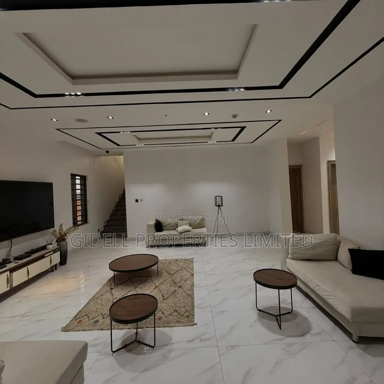 5bdrm Duplex in Life Camp for sale in Life Camp