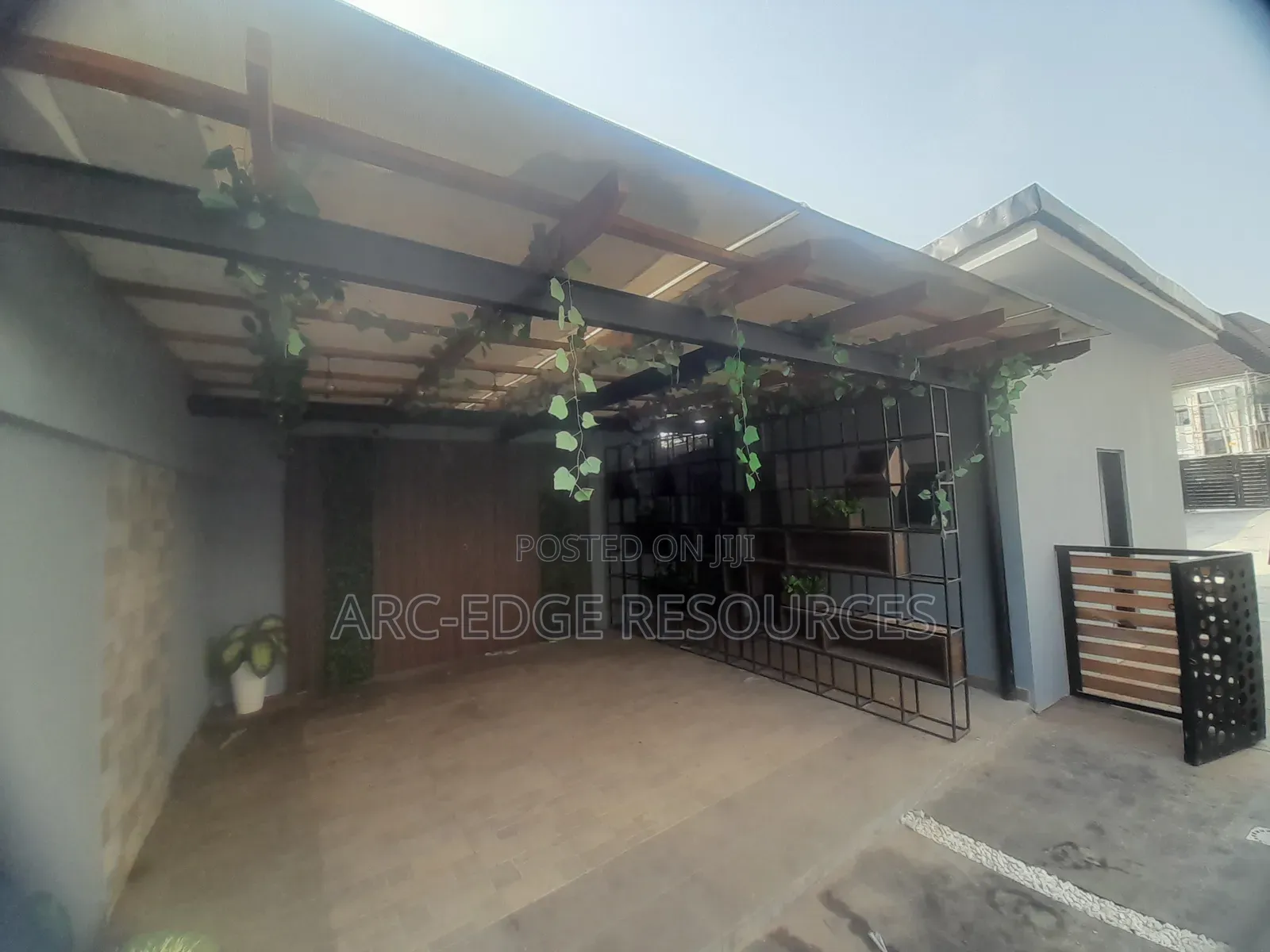 5bdrm Duplex in Amuwo-Odofin for sale in Amuwo-Odofin