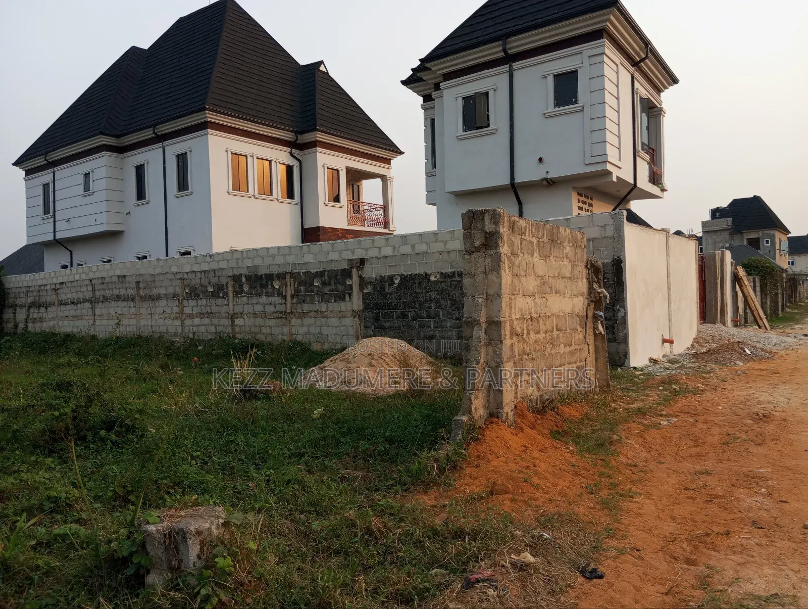 For Sale : 1 Plot at Road 2, Royal Estate , Sars Road , Ph in Port-Harcourt