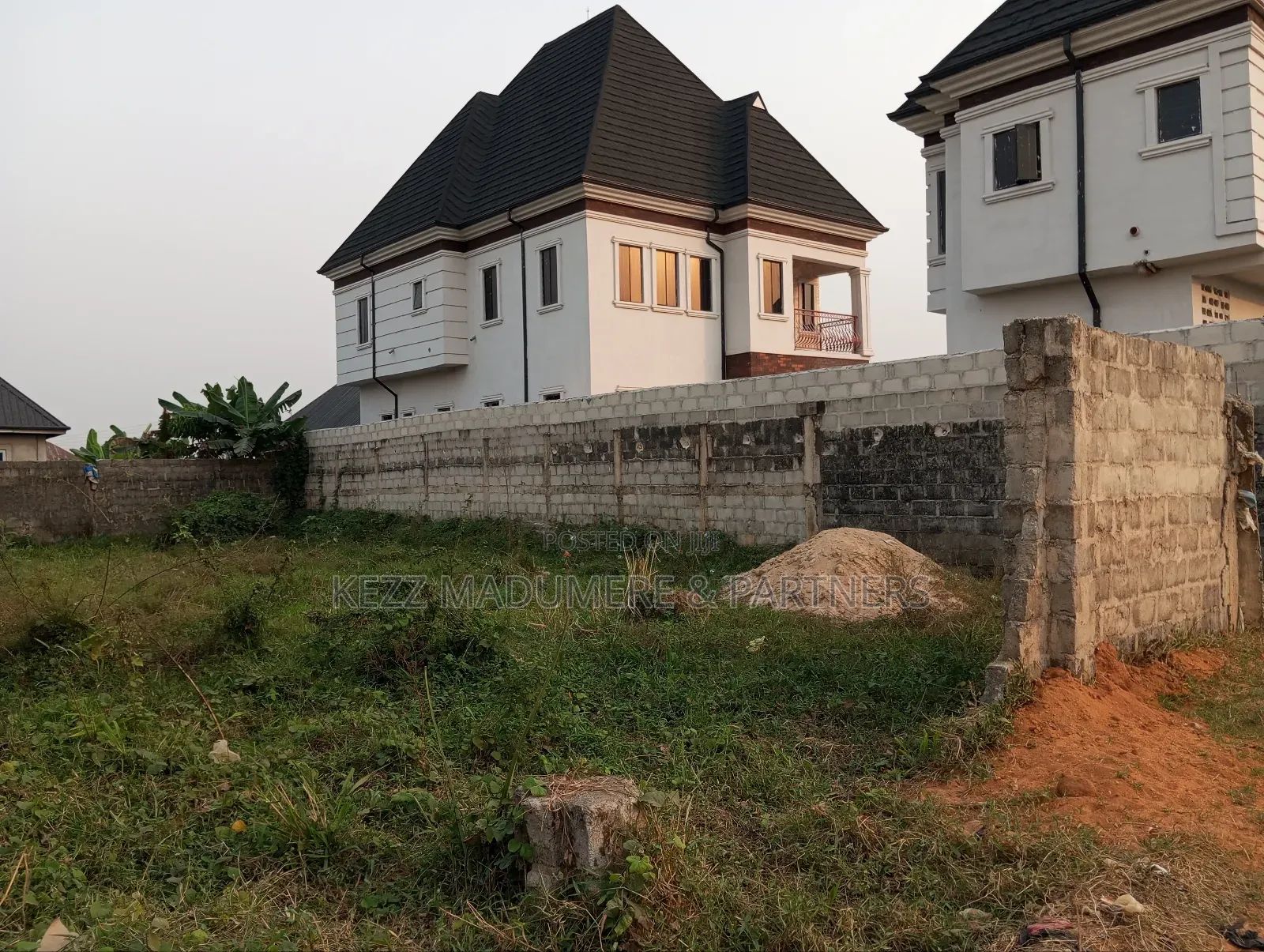 For Sale : 1 Plot at Road 2, Royal Estate , Sars Road , Ph in Port-Harcourt