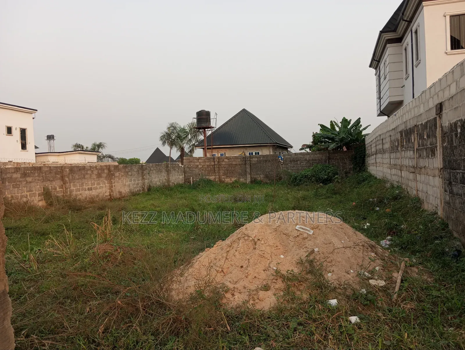 For Sale : 1 Plot at Road 2, Royal Estate , Sars Road , Ph in Port-Harcourt
