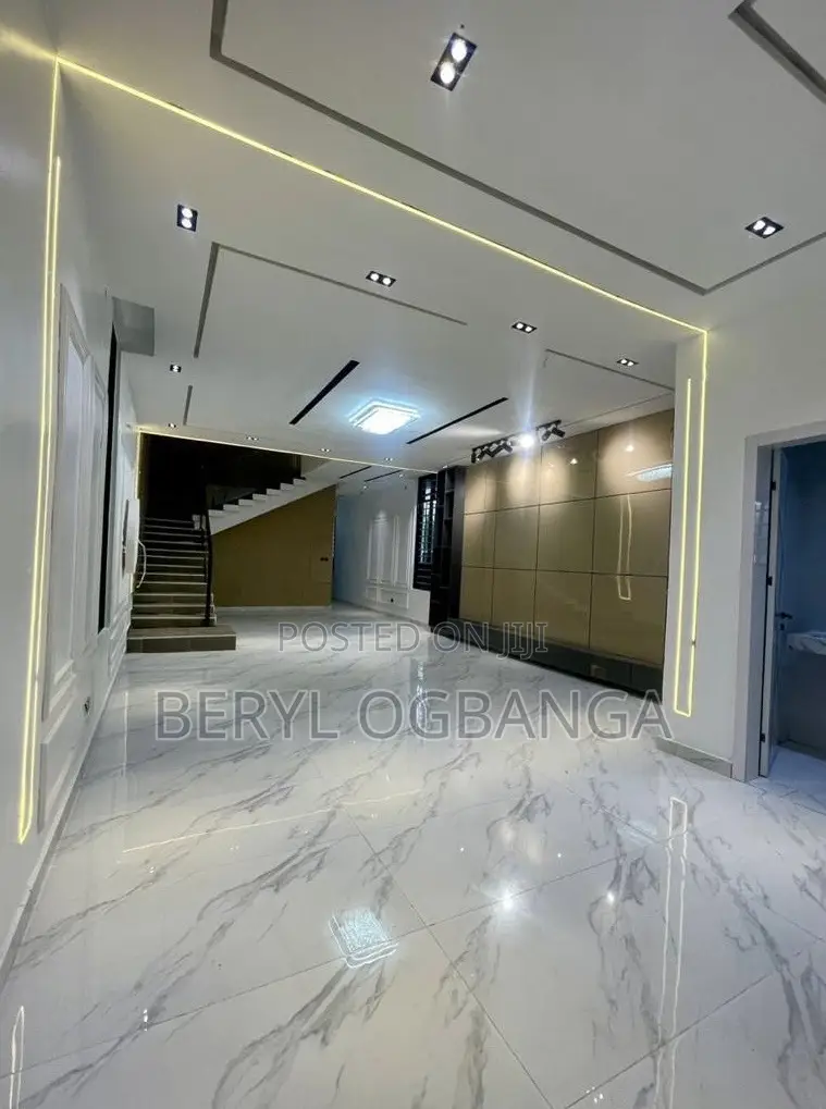 5bdrm Duplex in Ajah for rent in Ajah