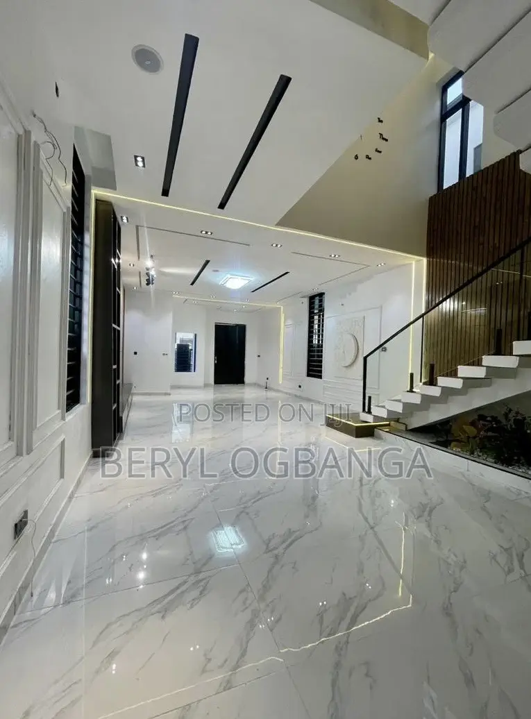 5bdrm Duplex in Ajah for rent in Ajah