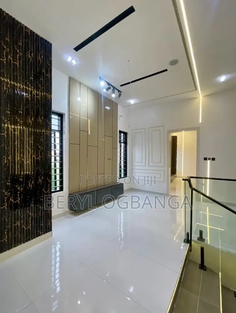 5bdrm Duplex in Ajah for rent in Ajah