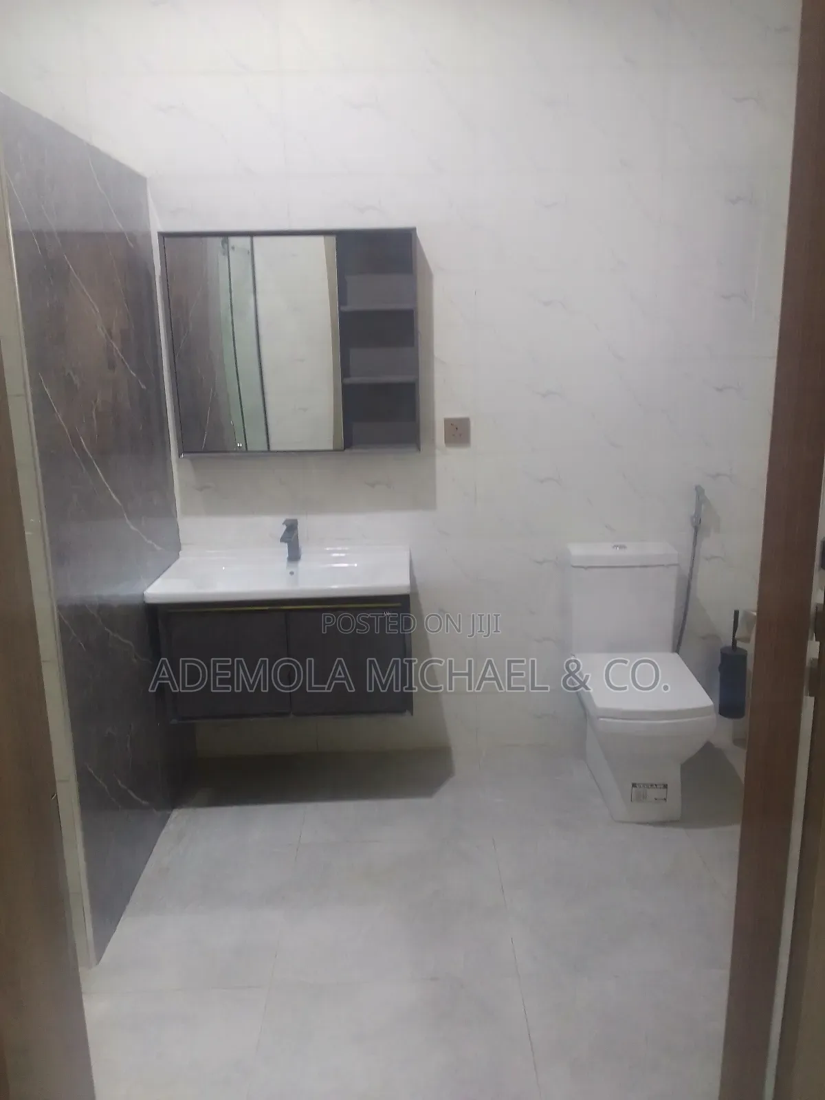 4bdrm Townhouse/Terrace in Wuse for sale in Wuse