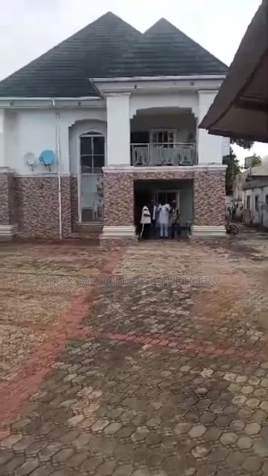 5bdrm Duplex in Prefab/Aladinma , for sale in Owerri