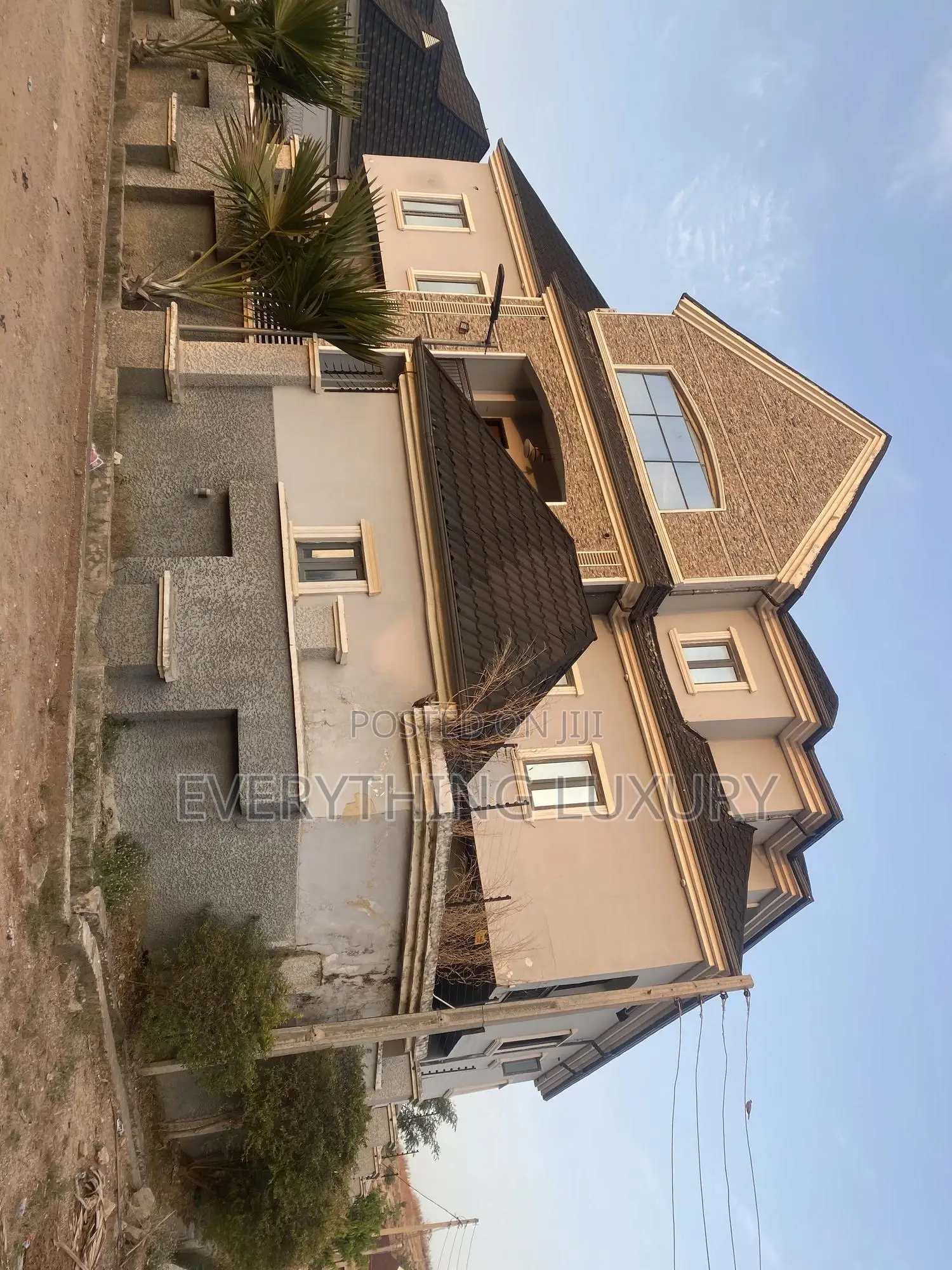 4bdrm Penthouse in Ushafa for rent in Ushafa