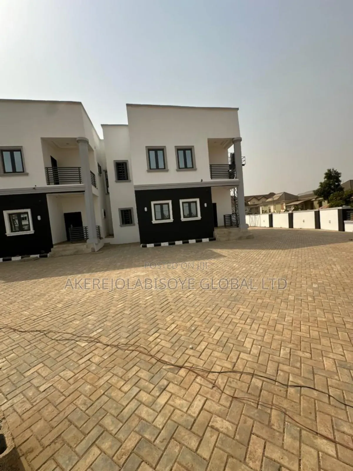 4bdrm Townhouse/Terrace in Lifecamp Junction for sale in Life Camp