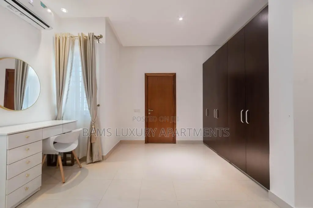 A Luxury Fully Furnished 3 Bedroom Flat in Lekki Phase 1