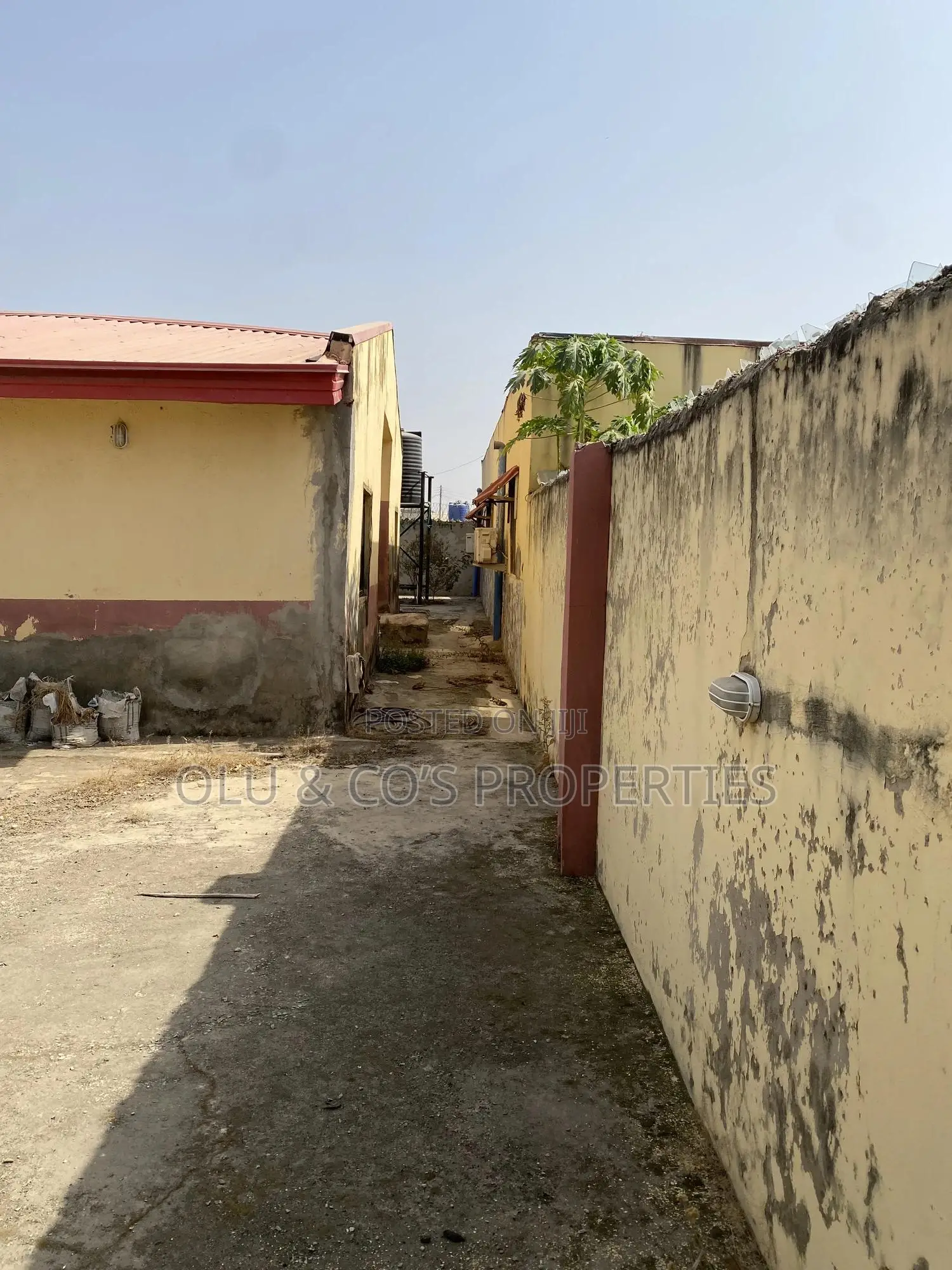 3bdrm Bungalow in Aco Amac Estate, Lugbe District for sale in Lugbe District