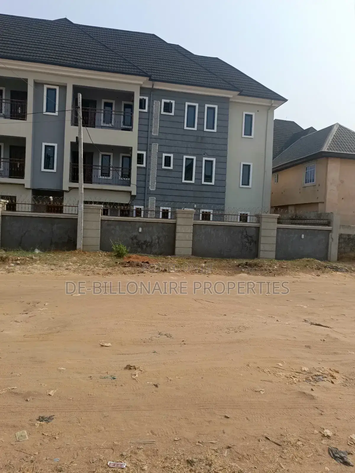 3bdrm Block of Flats in New Owerri for sale in Owerri