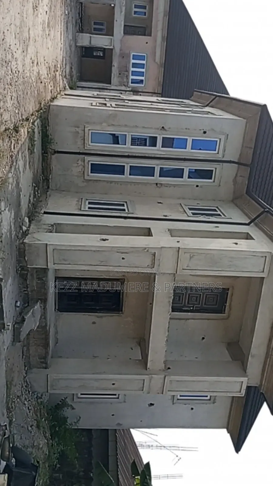 13bdrm Duplex in Omachi Estate,, Ruuodomaya for sale in Ruuodomaya